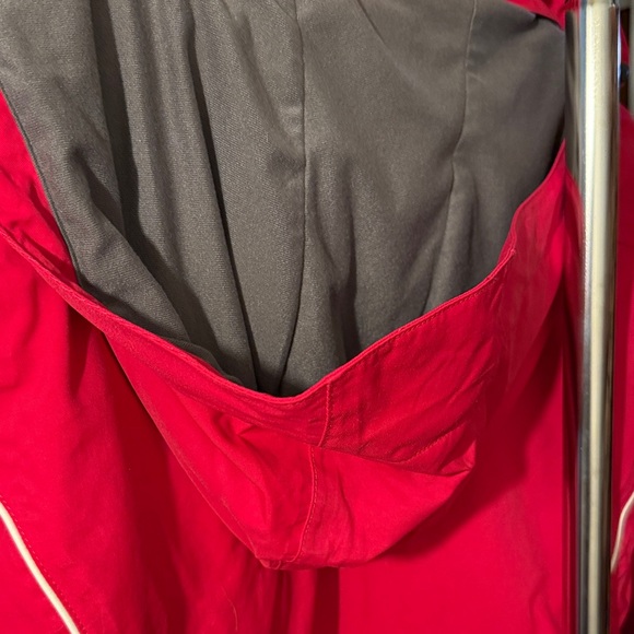 Red Ledge Women's Red Jacket - Picture 2 of 10